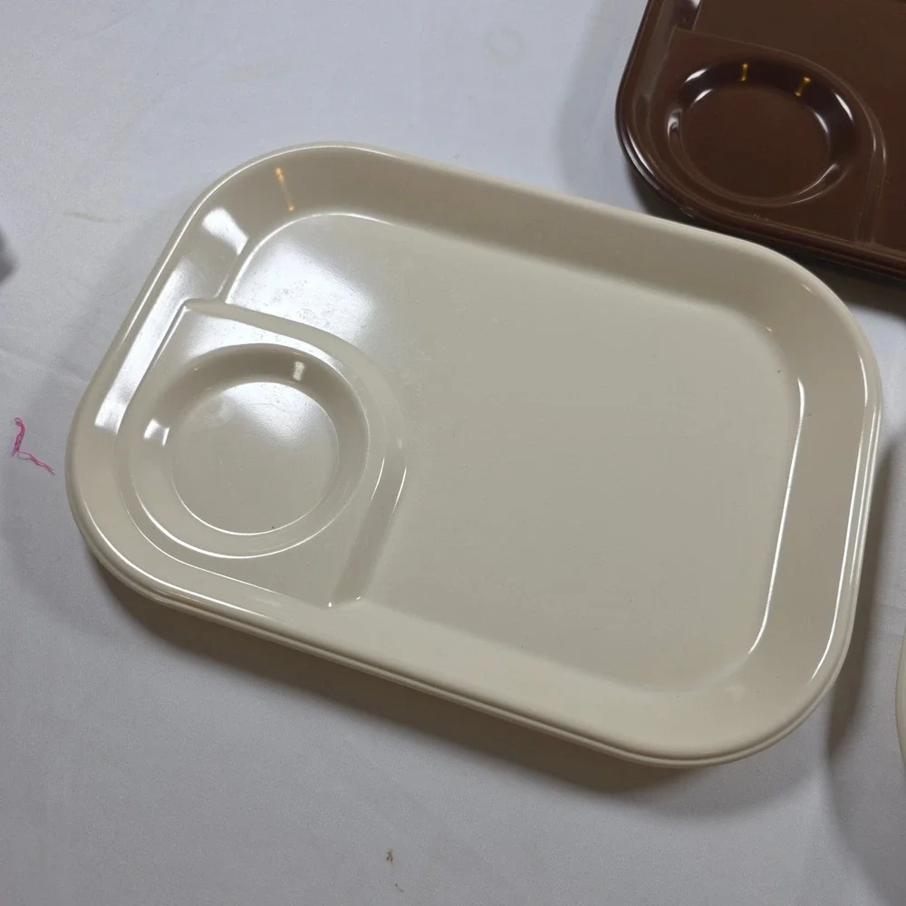 Vintage Rubbermaid 3850 Serving Trays with Cup Holder Set of 3 Brown Cream